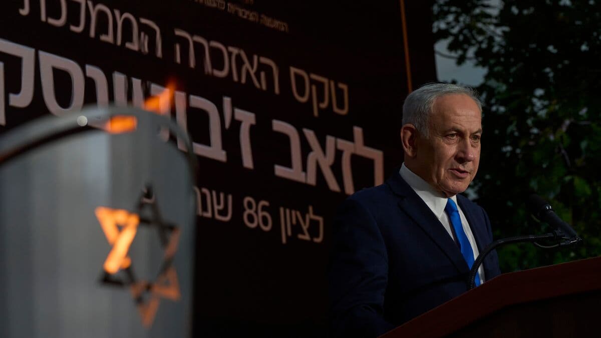 Four Palestinians and two Israelis killed in shooting in the West Bank