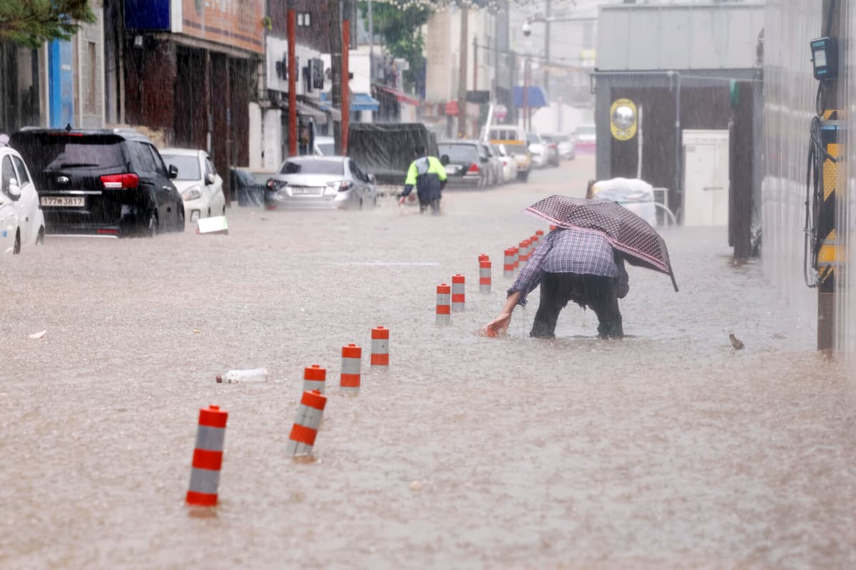 Record Rainfall in South Korea Causes Fatalities and Evacuations