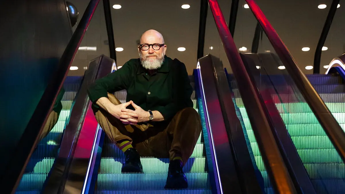 He receives the Nagler Prize – "in the service of literature"