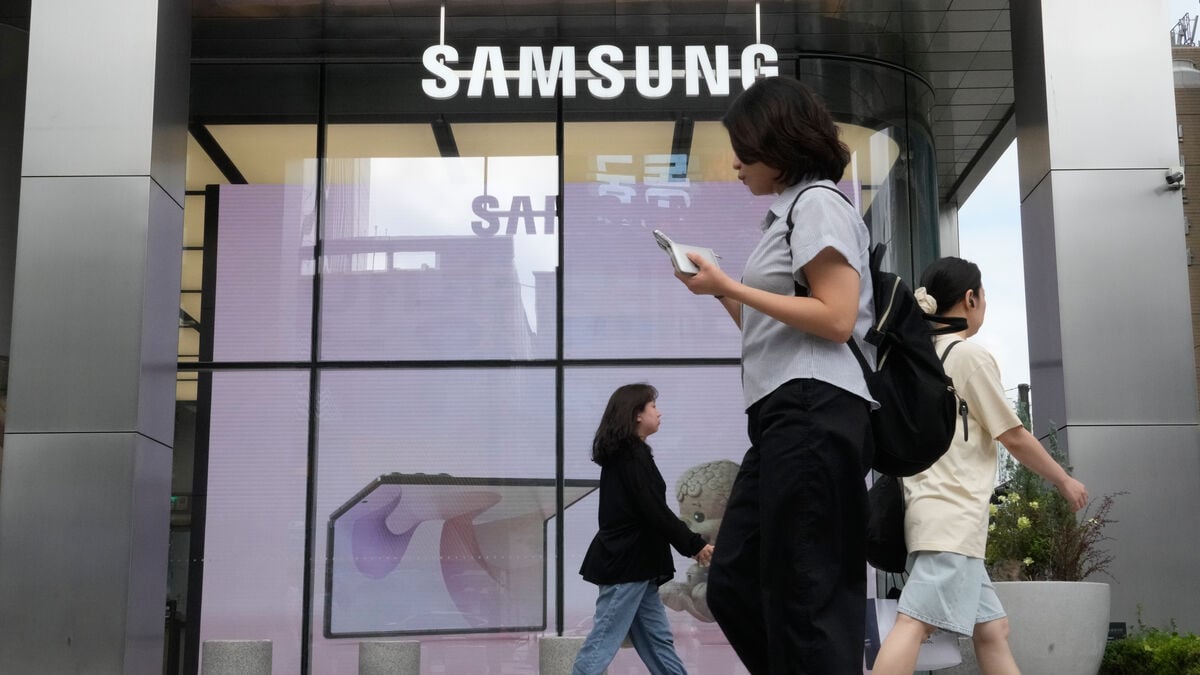 Asian stock markets rise as Samsung gains and oil prices climb