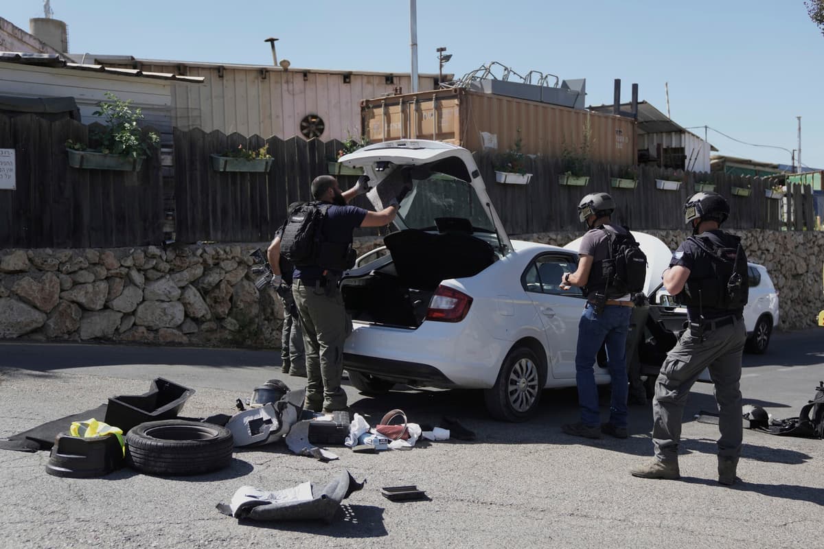 Two Injured in Knife Attack Near Jerusalem Hotel