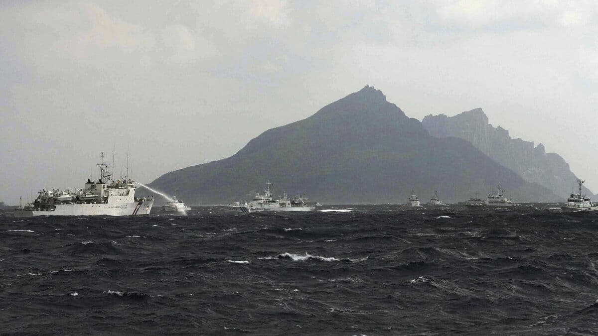 Taiwan Coast Guard follows Chinese ship southeast of Taiwan