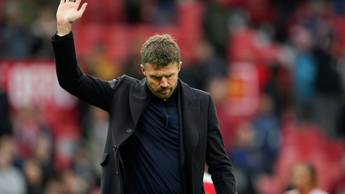 Manchester United Hold Emergency Meeting as Michael Carrick Faces Sack Risk After Winless Run