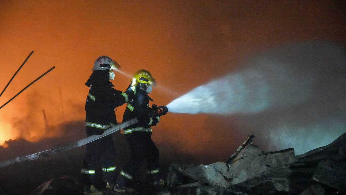 Over 25 dead in explosion in Liuyang, cradle of fireworks