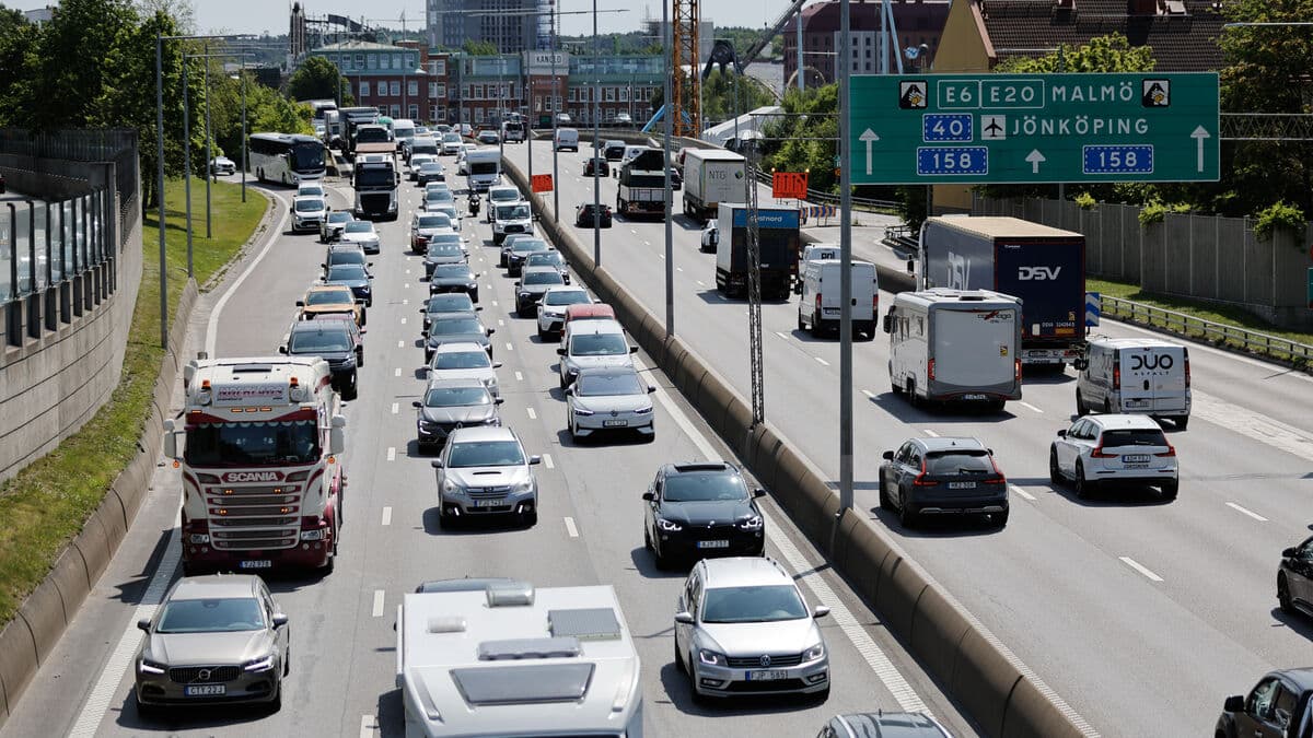 Calm Midsummer traffic despite accidents