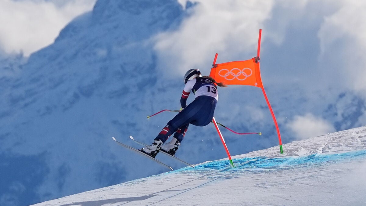 Lindsey Vonn on Olympic crash: extreme pain after leg fracture and five surgeries