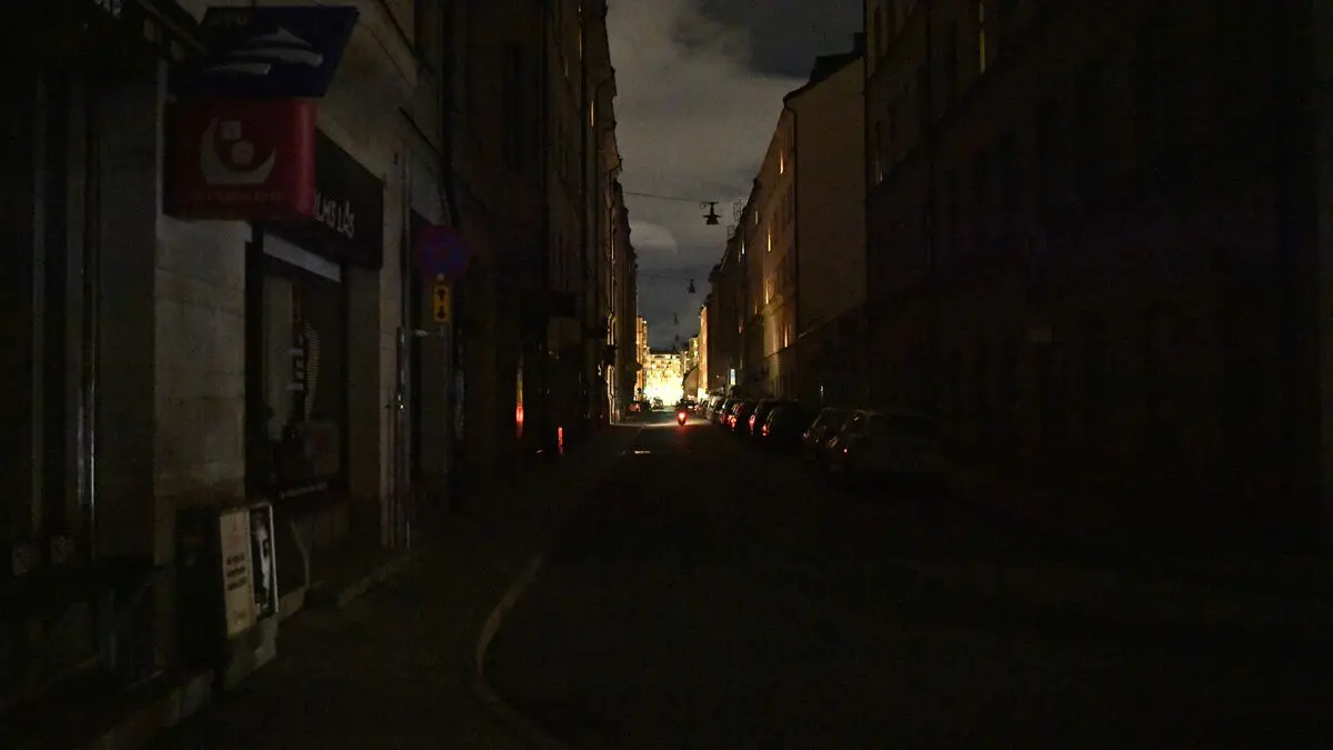 Power Outage Hits 21,000 in
