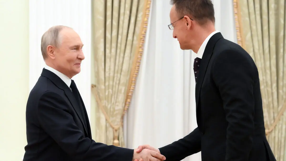 Putin says Russia can deliver oil and gas to Europe