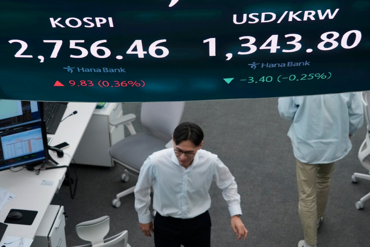 Stimulus Hopes Boost Chinese Stock Markets