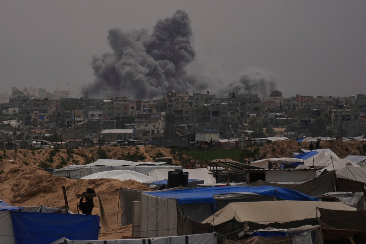 Eight Dead in Israeli Airstrikes on Gaza, Dozens Injured