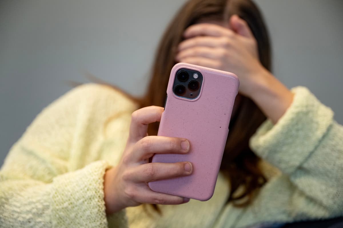 Teenagers with Anxiety Spend More Time on Social Media, Study Finds