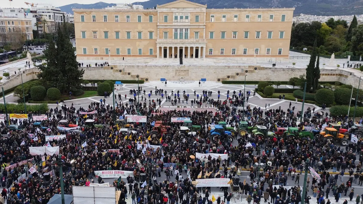 Three Greek ministers resign over EU subsidy scandal