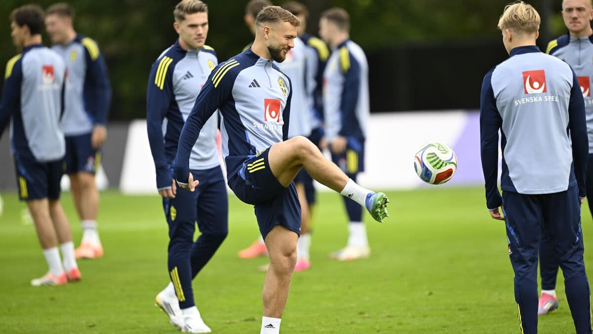 Tomasson's Offensive Strategy Faces Challenges in World Cup Qualifiers