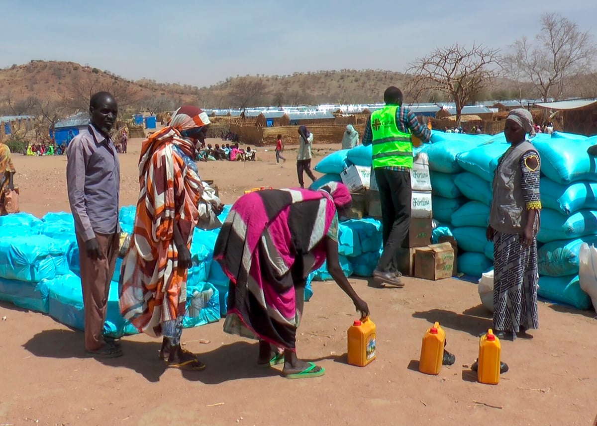UN Warns Refugee Numbers Remain Unsustainably High at 122 Million