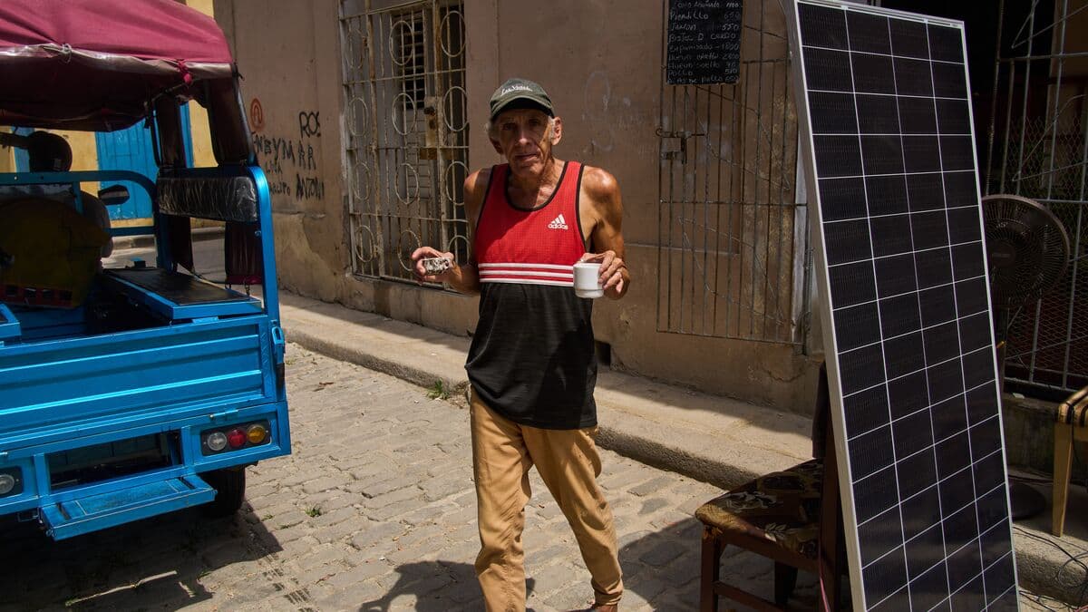 Power begins to return in Cuba after nationwide blackout