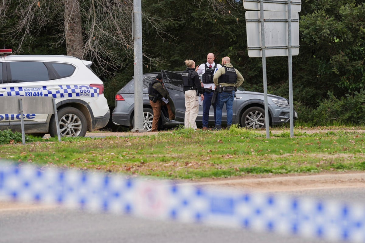 $1 Million Reward Offered for Capture of Armed Police Killer in Australia