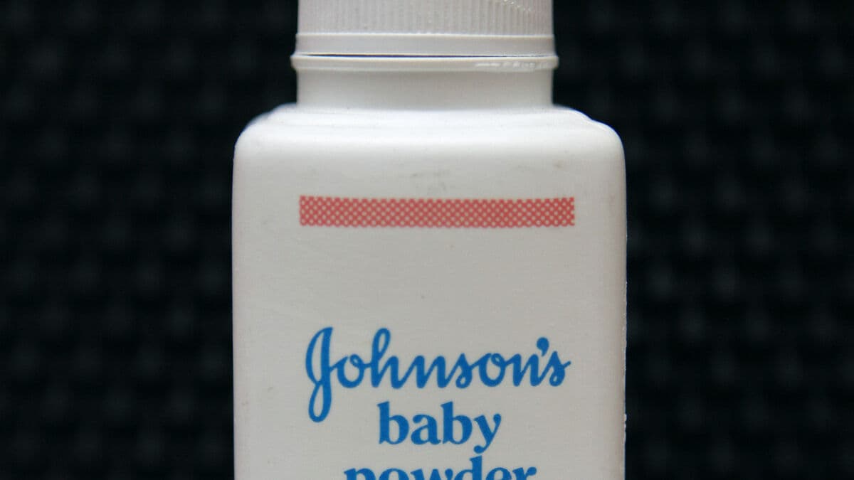 Johnson & Johnson Faces UK Lawsuit Over Asbestos in Baby Powder