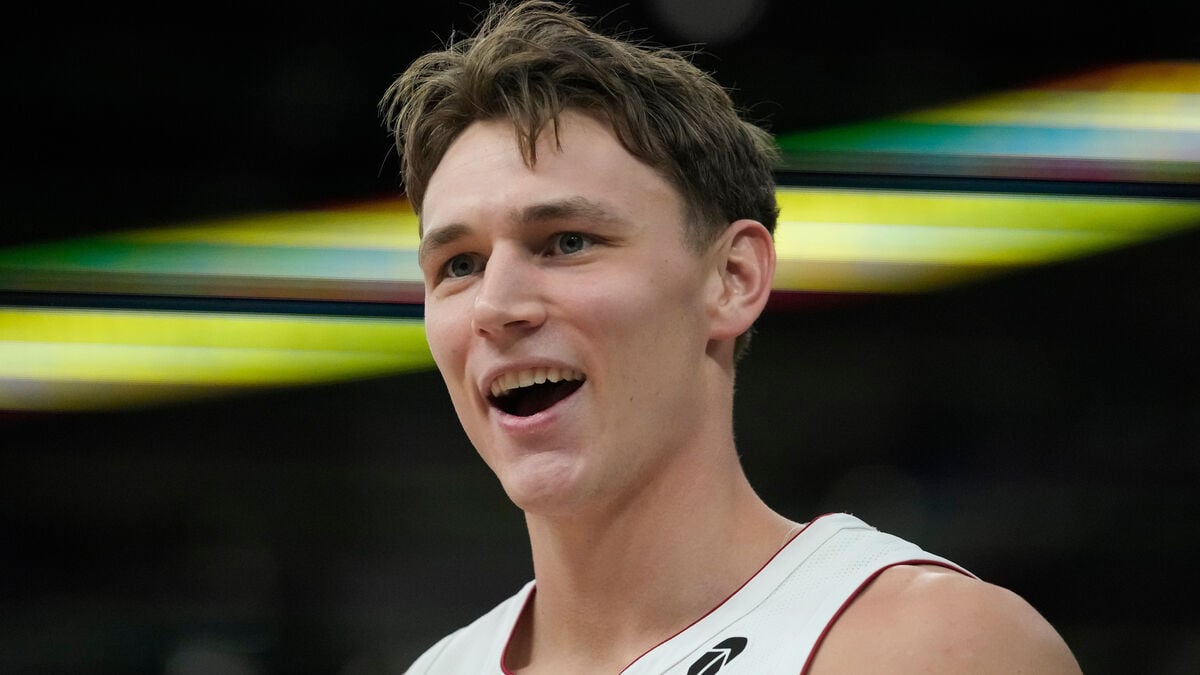 Pelle Larsson's new success last night: 18 points in Miami's 115-127 loss to Atlanta