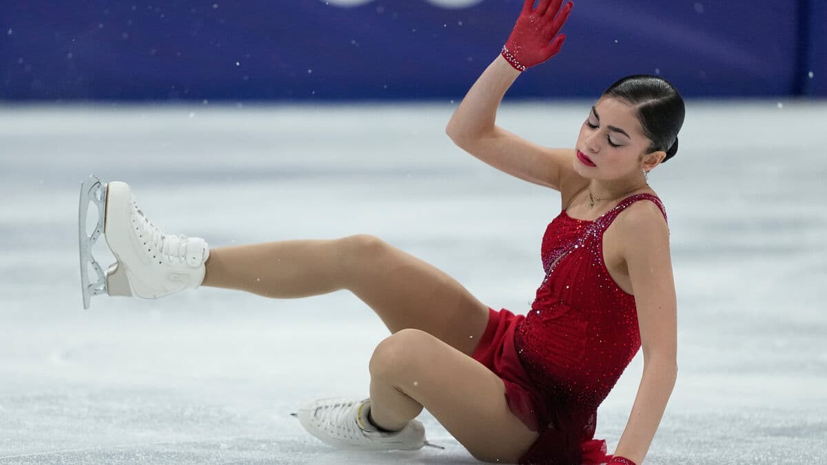 Figure skaters from Russia and Belarus allowed back into international competition despite war in Ukraine