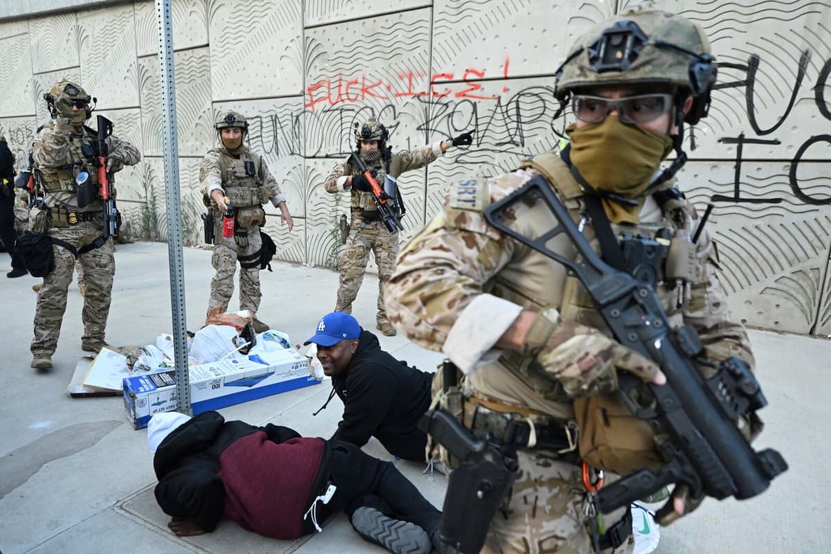 Protests Erupt Nationwide Against Trump's Leadership: "The US Has No King"