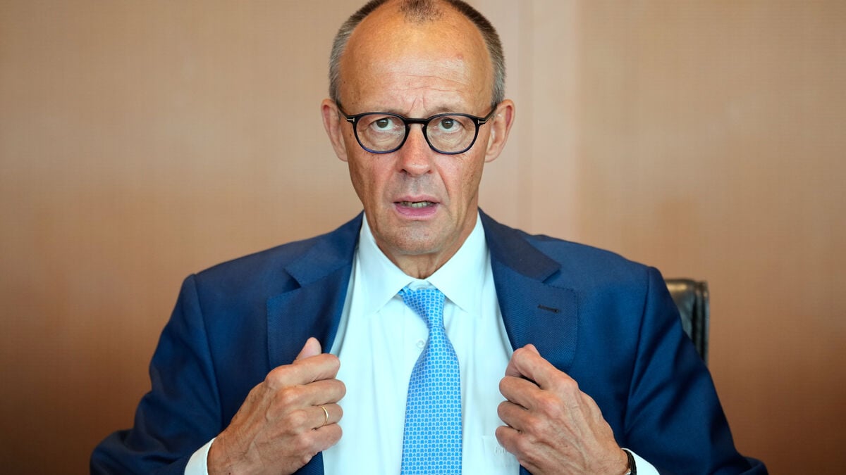 Germany Raises Growth Forecast to 1.3% This Year and 1.1% Next Year