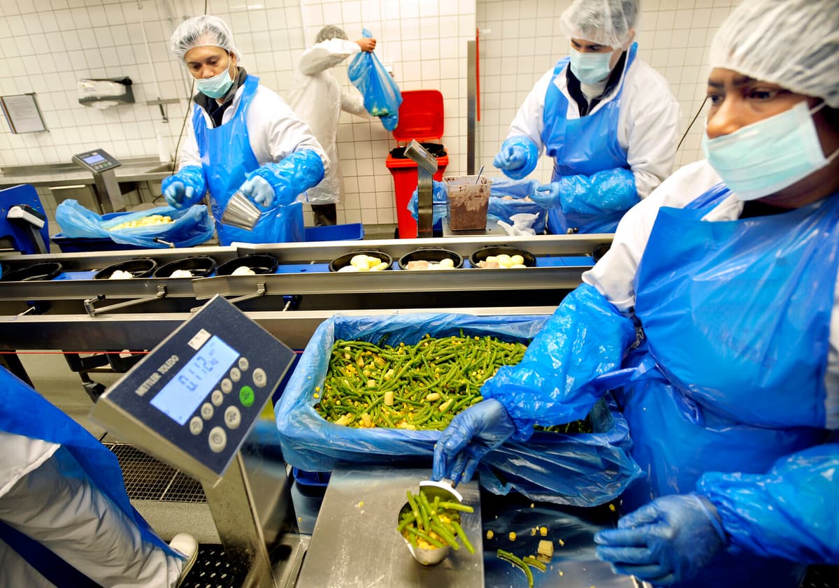 Producer Prices Decline in April 2025