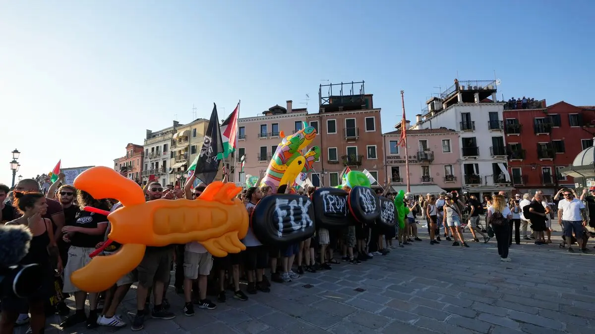 Trump envoy in Venice on luxury yacht met with protests and boos