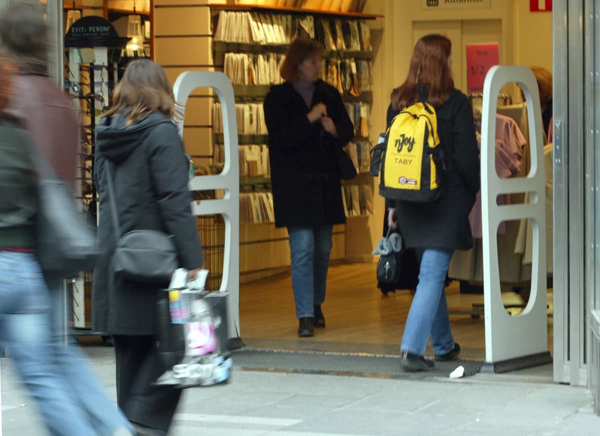 Prison for Theft Spree with Special Cash Registers