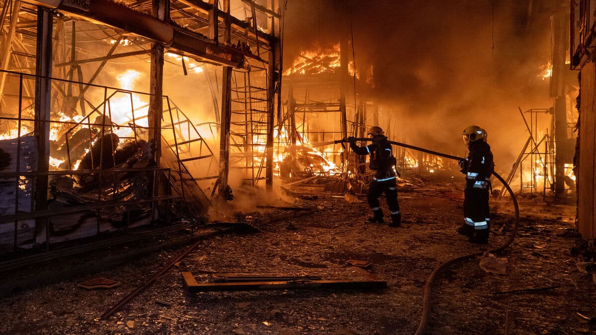 Russian Missiles Strike Kharkiv and UN Convoy in Ukraine