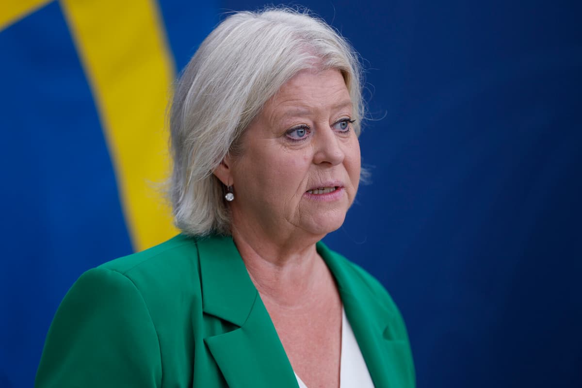 Left Party Reports Ministers to Constitutional Committee Over Assistance Allowance