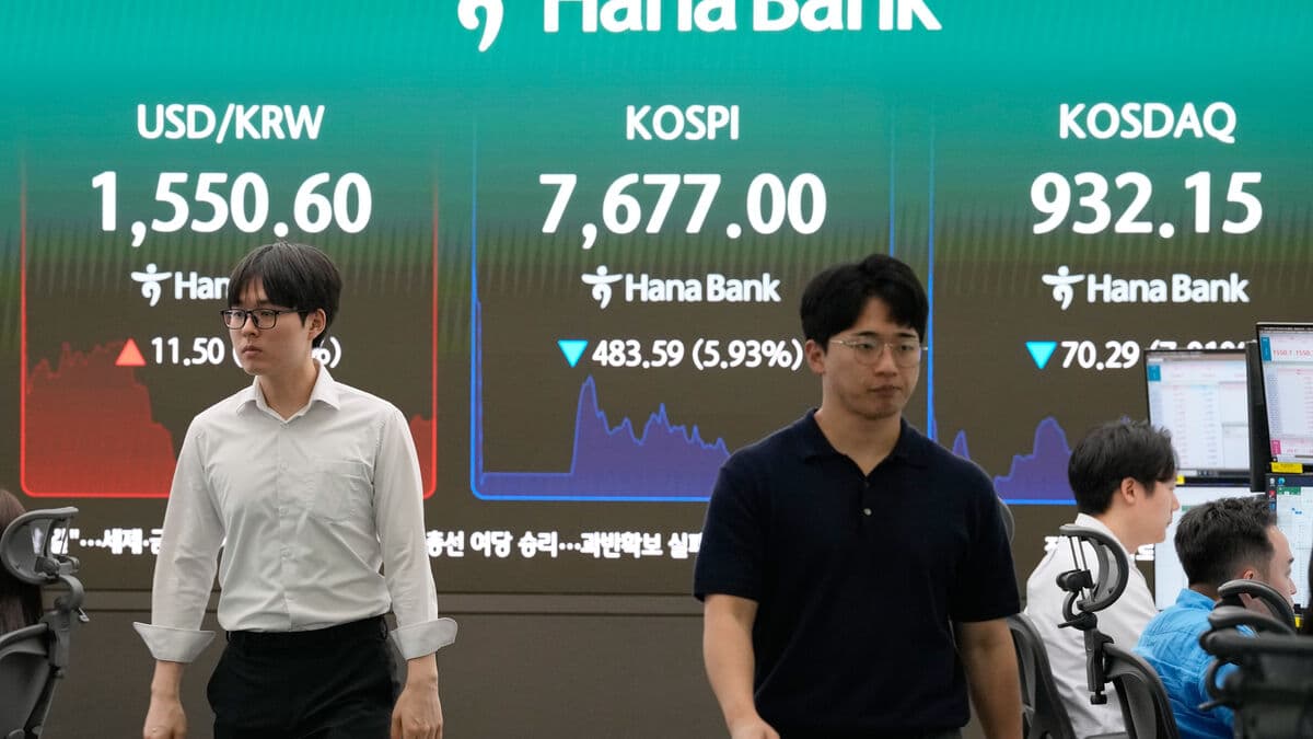 Dark on stock markets in Asia as South Korea's KOSPI plunges amid AI craze and Middle East attacks