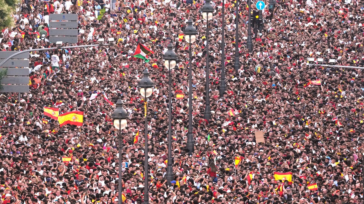 Spain celebrates World Cup triumph with huge Madrid parade as millions gather