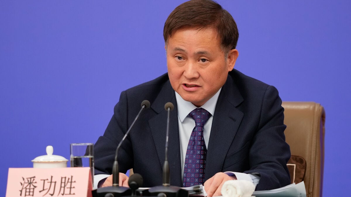China Considers Shorter-Term Central Bank Policy Rate, Pan Gongsheng Says
