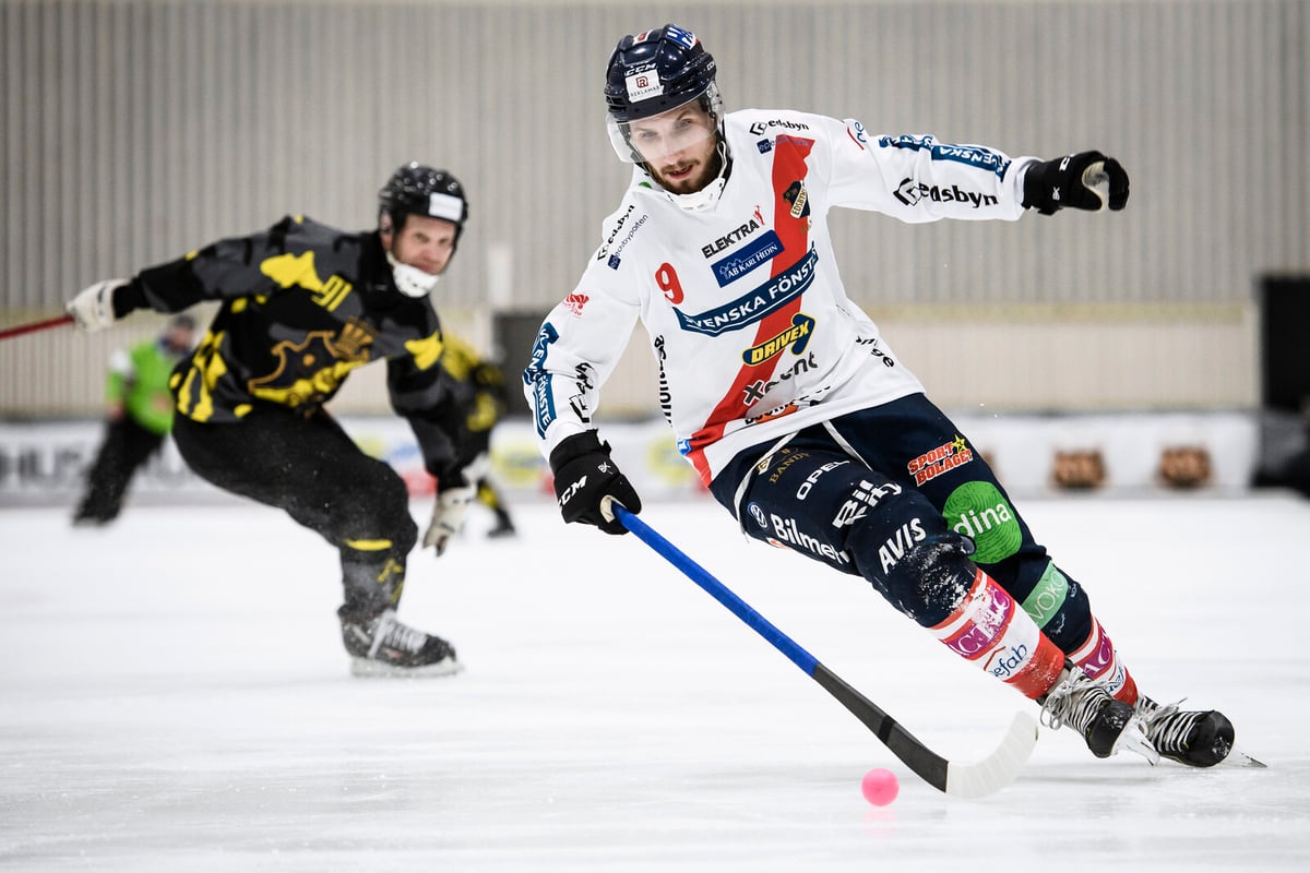 Simon Jansson Returns to Bollnäs After Playing Bandy in Russia