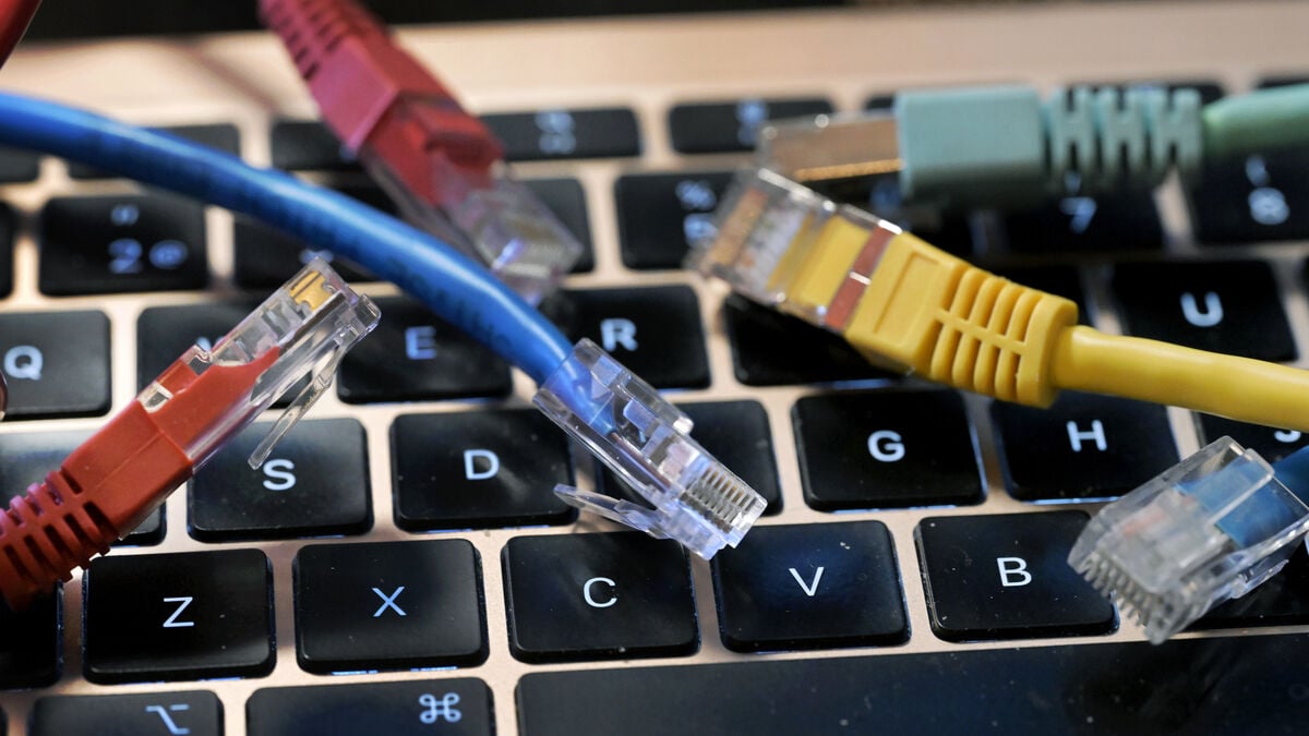 SVT Review Finds Thousands of Critical Systems Exposed Online With Weak Security