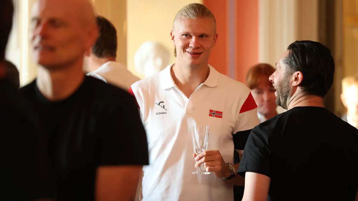 Over 100,000 greet Norway’s World