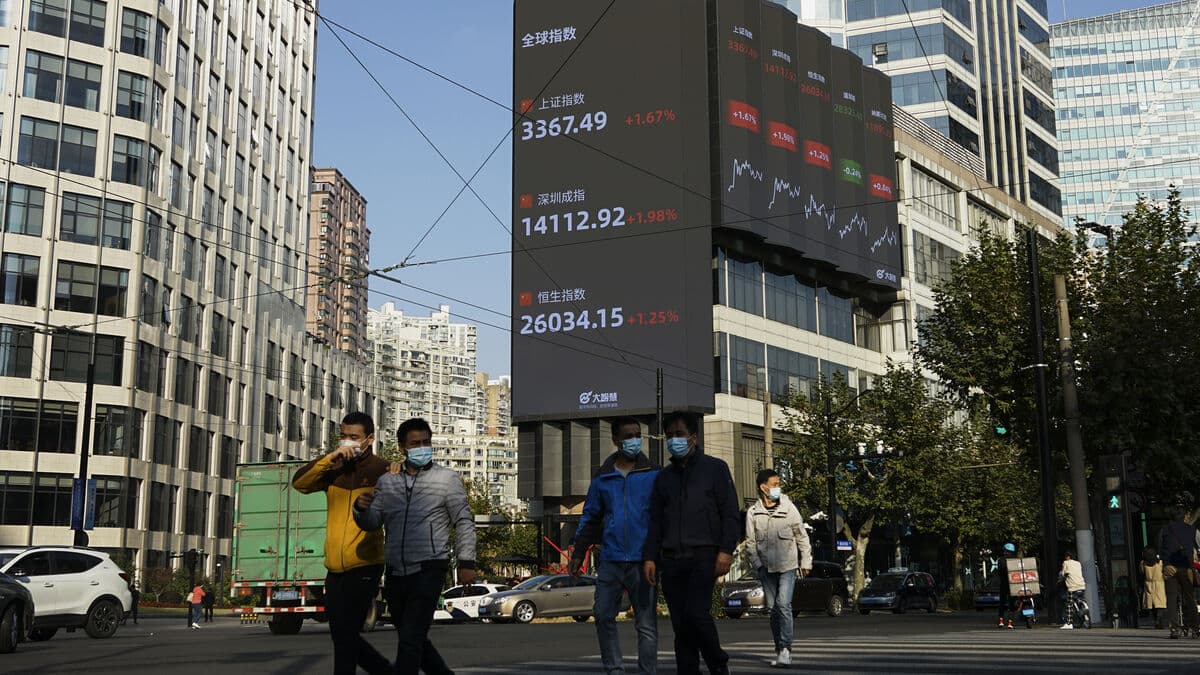 Asian Markets Decline Amid US-China Trade Tensions