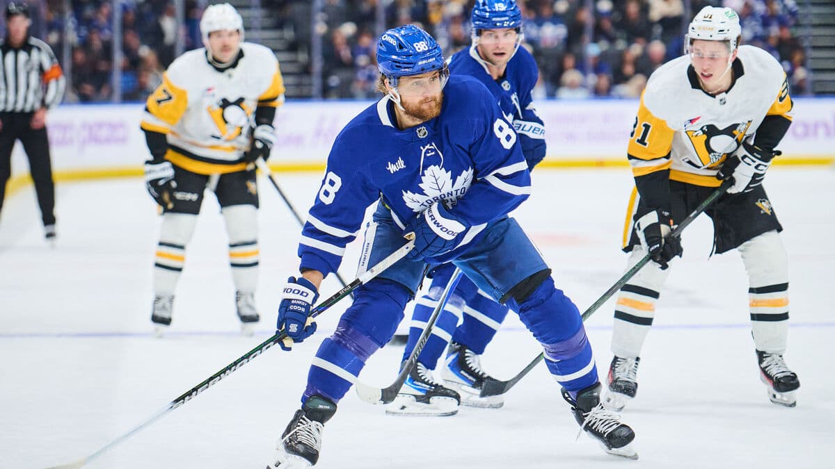 Nylander behind Toronto's recovery