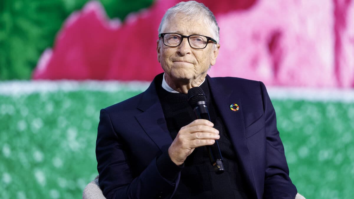 Bill Gates apologizes for connections to Jeffrey Epstein