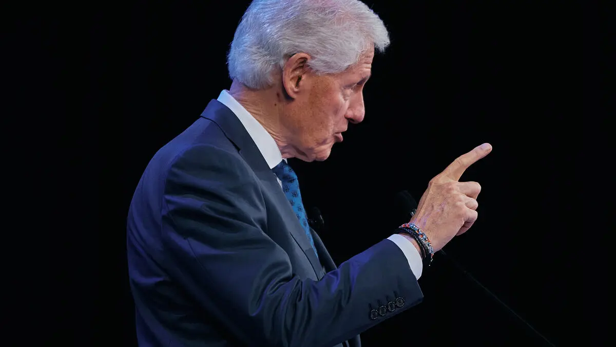 Former US president Bill Clinton says he did nothing wrong after questioning by congressional committee over links to Jeffrey Epstein