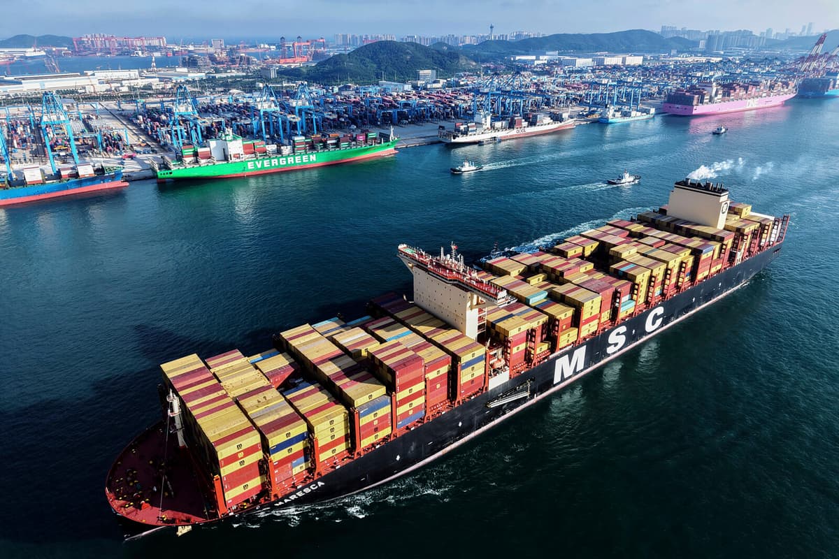 China's Exports Surpass Forecasts with 7.2% July Increase