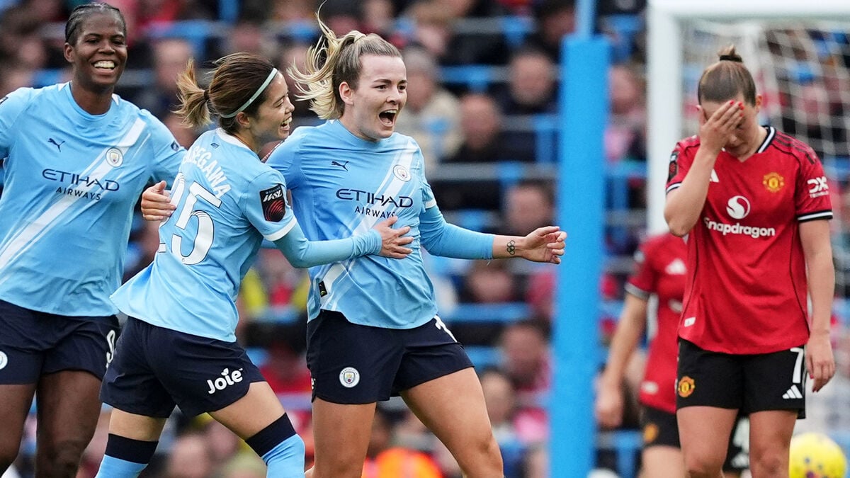 Swedish team United overrun in Manchester derby