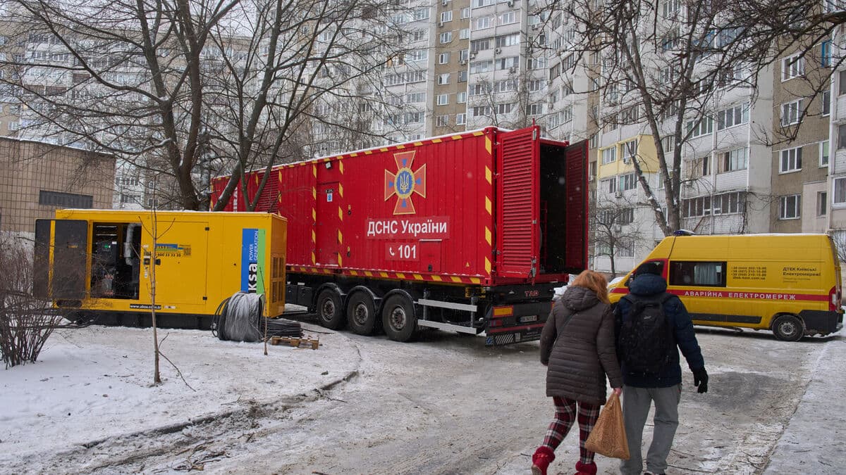 EU to send 447 generators to powerless Ukrainians