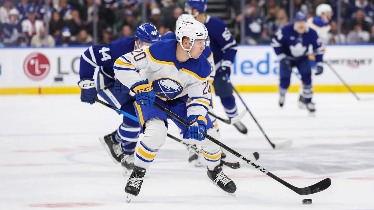 NHL forward suffers blood clot