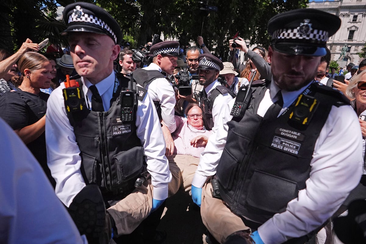 Protests Erupt in UK Cities Against Ban on Pro-Palestinian Group
