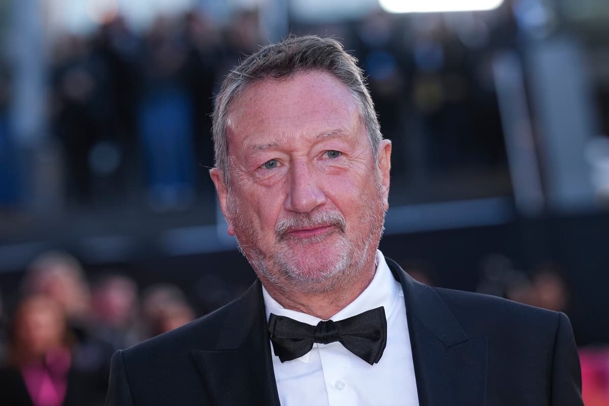 Peaky Blinders Creator Steven Knight to Write New Bond Film Script