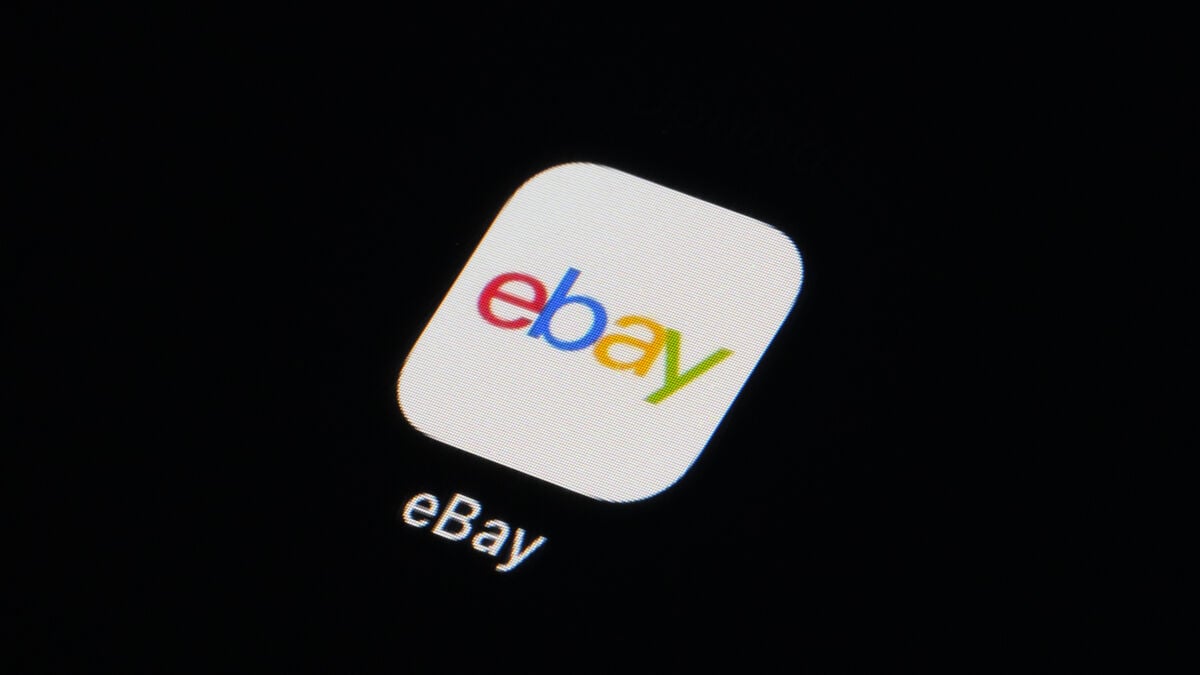 GameStop makes $55.5 billion bid for eBay