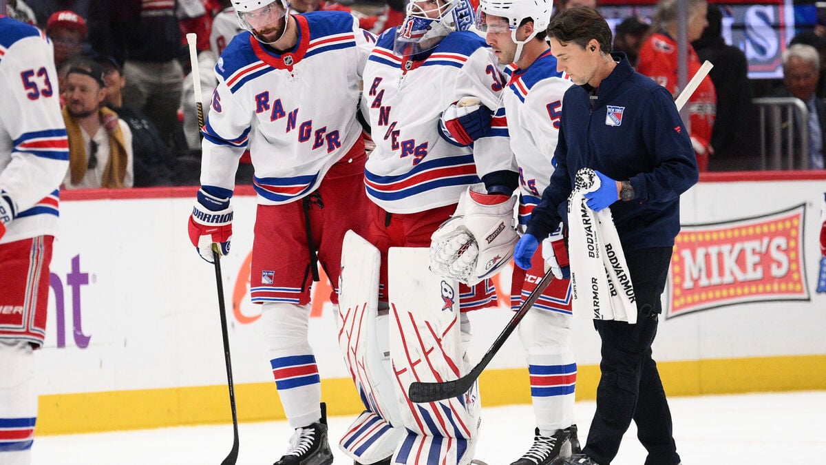 Rangers’ Igor Shesterkin to Miss Rest of Season With Knee Injury