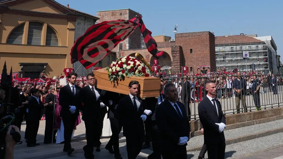 Franco Baresi buried in Milan as thousands pay tribute to AC Milan legend
