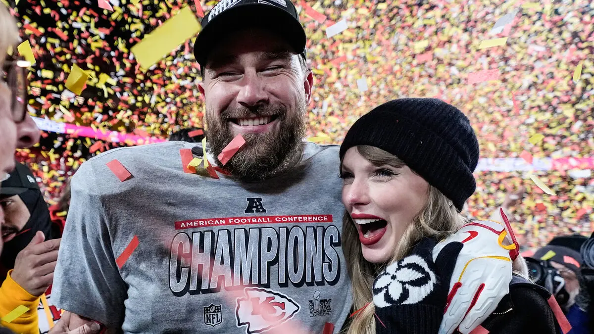 Lockdown dampens rumors of Swift's arena wedding